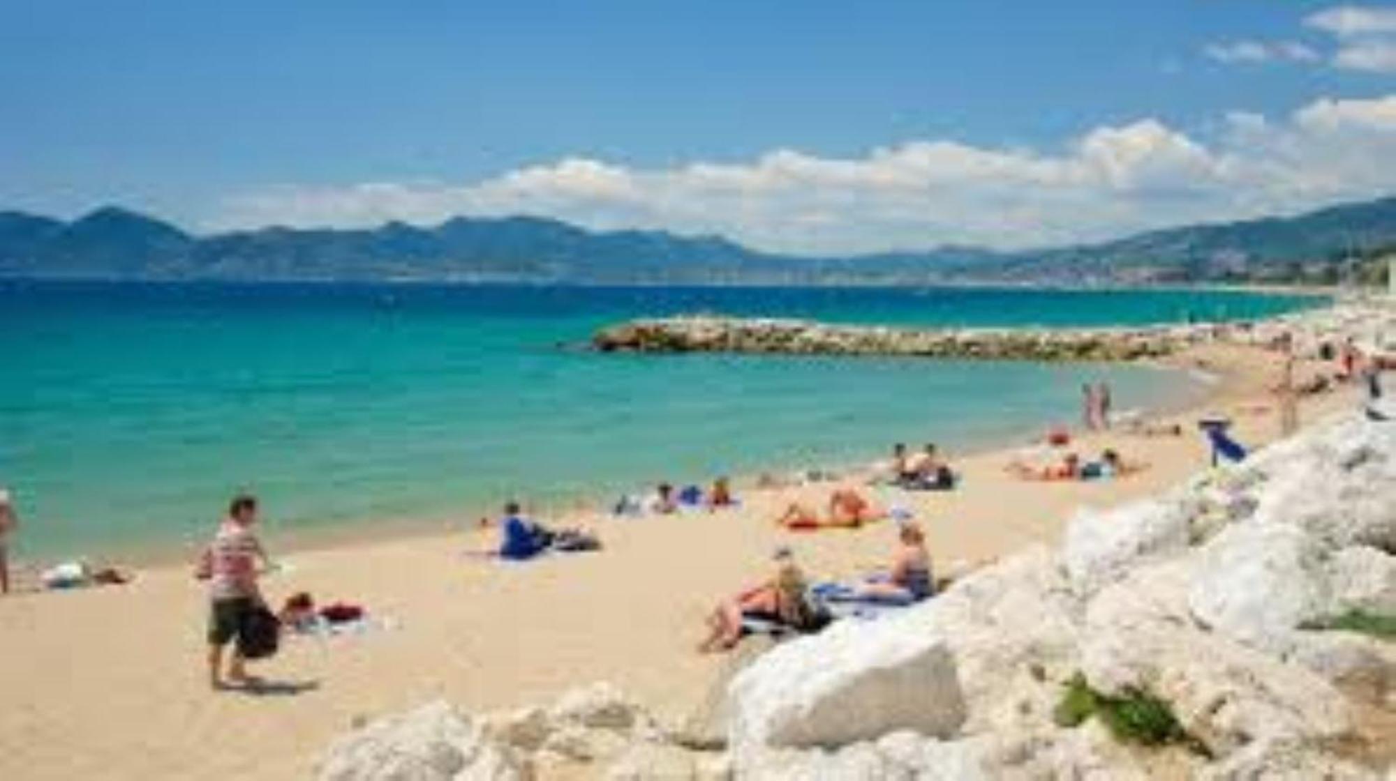 Le Castille - A Deux Pas Des Plages カンヌ エクステリア 写真